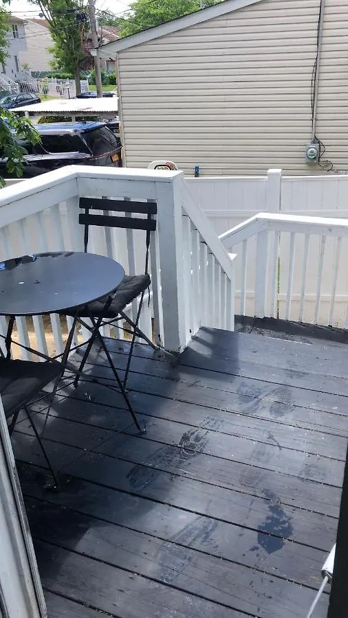 Cozzy Room With Private Entrance And Drive Way New York Homestay